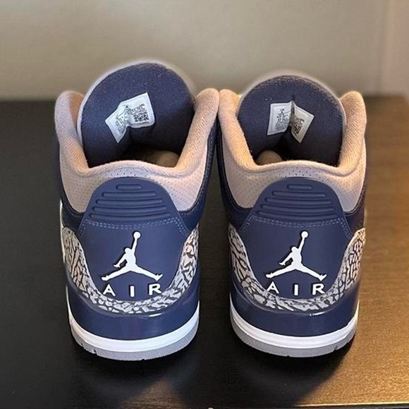 Jordan 3 “Georgetown” - Picture 2 of 6